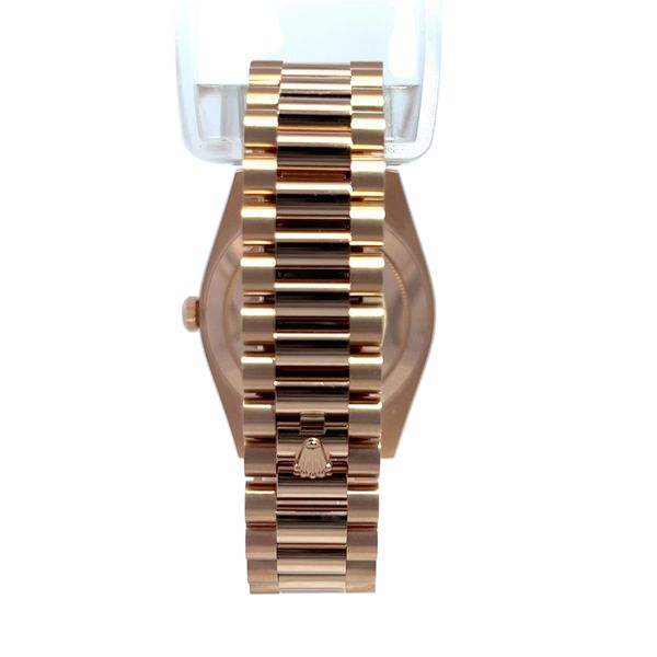 Rolex Day-Date 40 228235